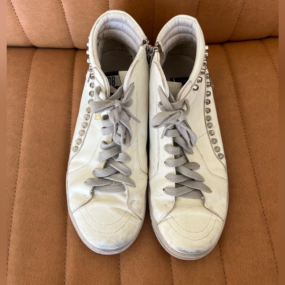 GGDB Sneakers - Picture 2 of 8